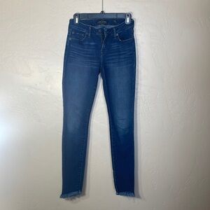 Women’s lucky brand size 24 or 00